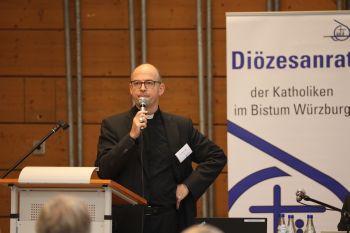 Bischof Dr. Franz Jung lobte bei der Herbstvollversammlung des Diözesanrats unter anderem die Enzyklika "Fratelli Tutti" von Papst Franziskus. 